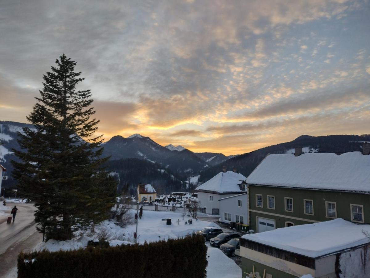 Sechzehnerhaus Apartment มาเรียตเซลล์ ภายนอก รูปภาพ