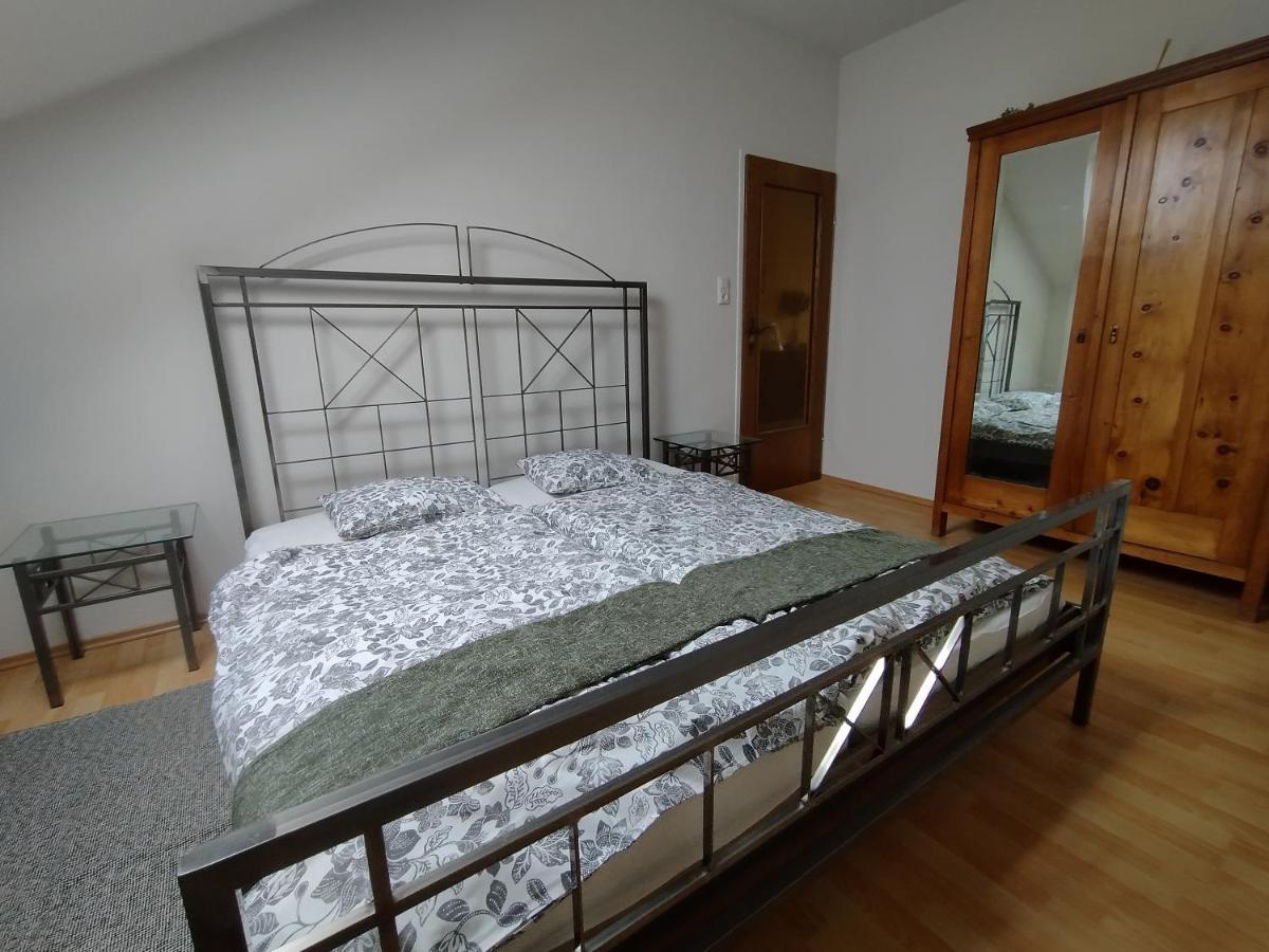 Sechzehnerhaus Apartment มาเรียตเซลล์ ภายนอก รูปภาพ