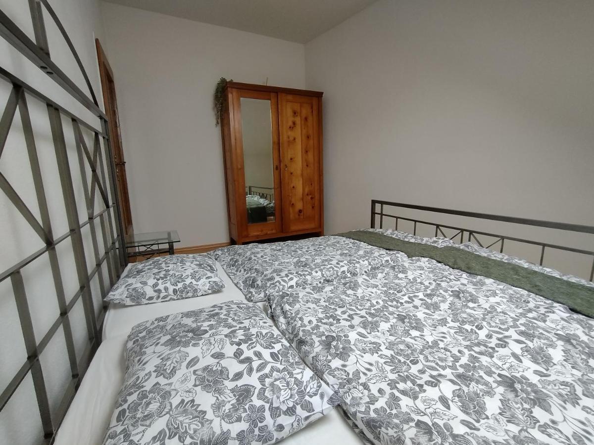 Sechzehnerhaus Apartment มาเรียตเซลล์ ภายนอก รูปภาพ