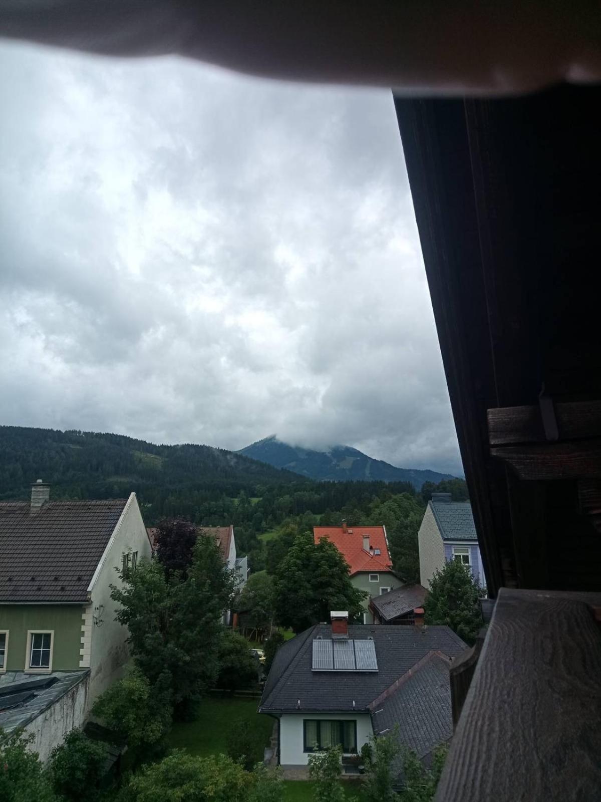 Sechzehnerhaus Apartment มาเรียตเซลล์ ภายนอก รูปภาพ