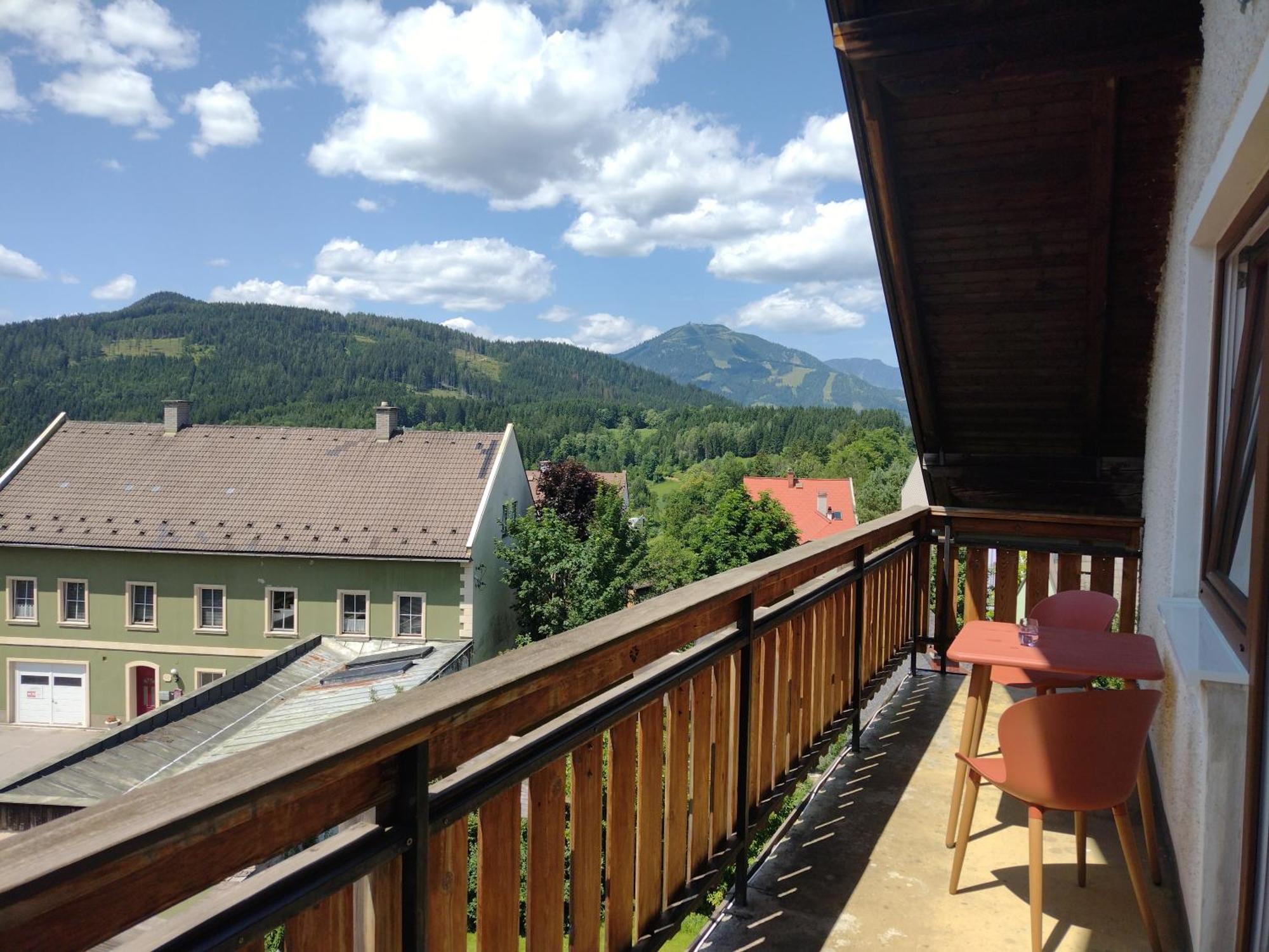 Sechzehnerhaus Apartment มาเรียตเซลล์ ภายนอก รูปภาพ