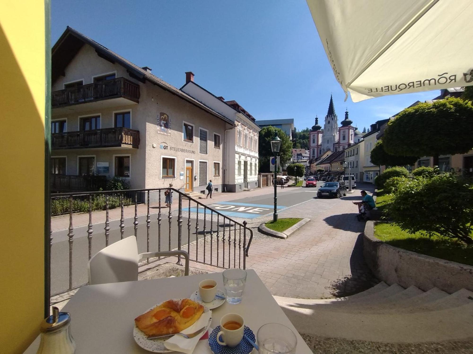 Sechzehnerhaus Apartment มาเรียตเซลล์ ภายนอก รูปภาพ