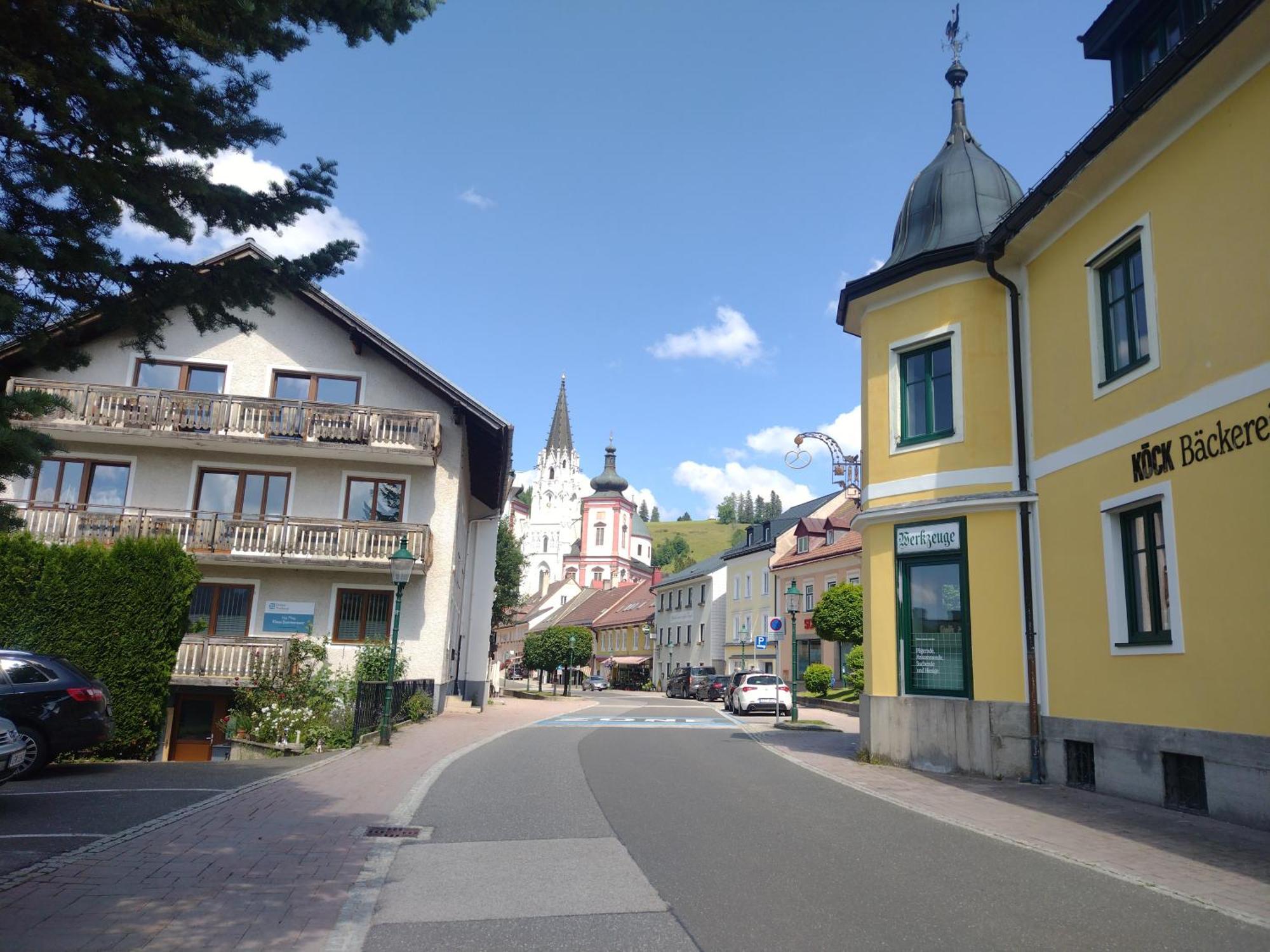 Sechzehnerhaus Apartment มาเรียตเซลล์ ภายนอก รูปภาพ