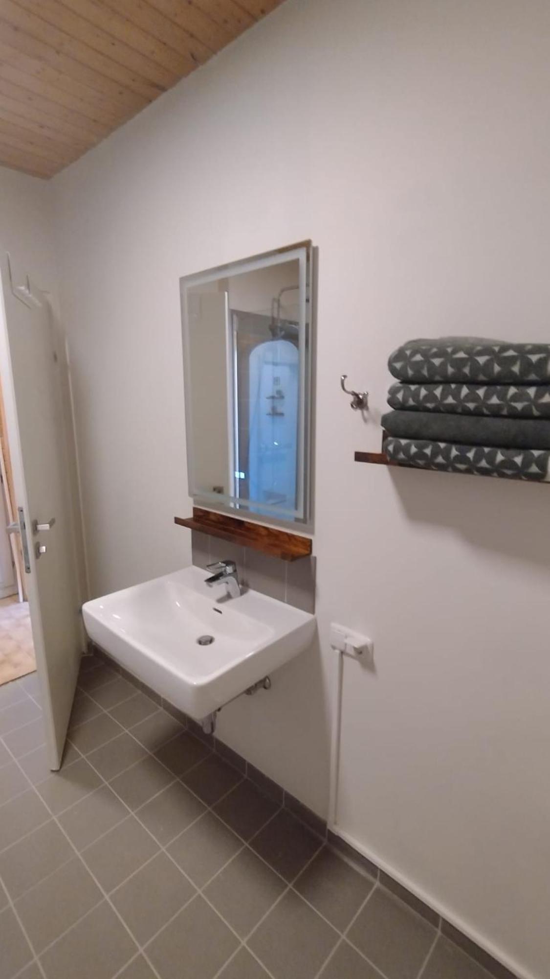 Sechzehnerhaus Apartment มาเรียตเซลล์ ภายนอก รูปภาพ